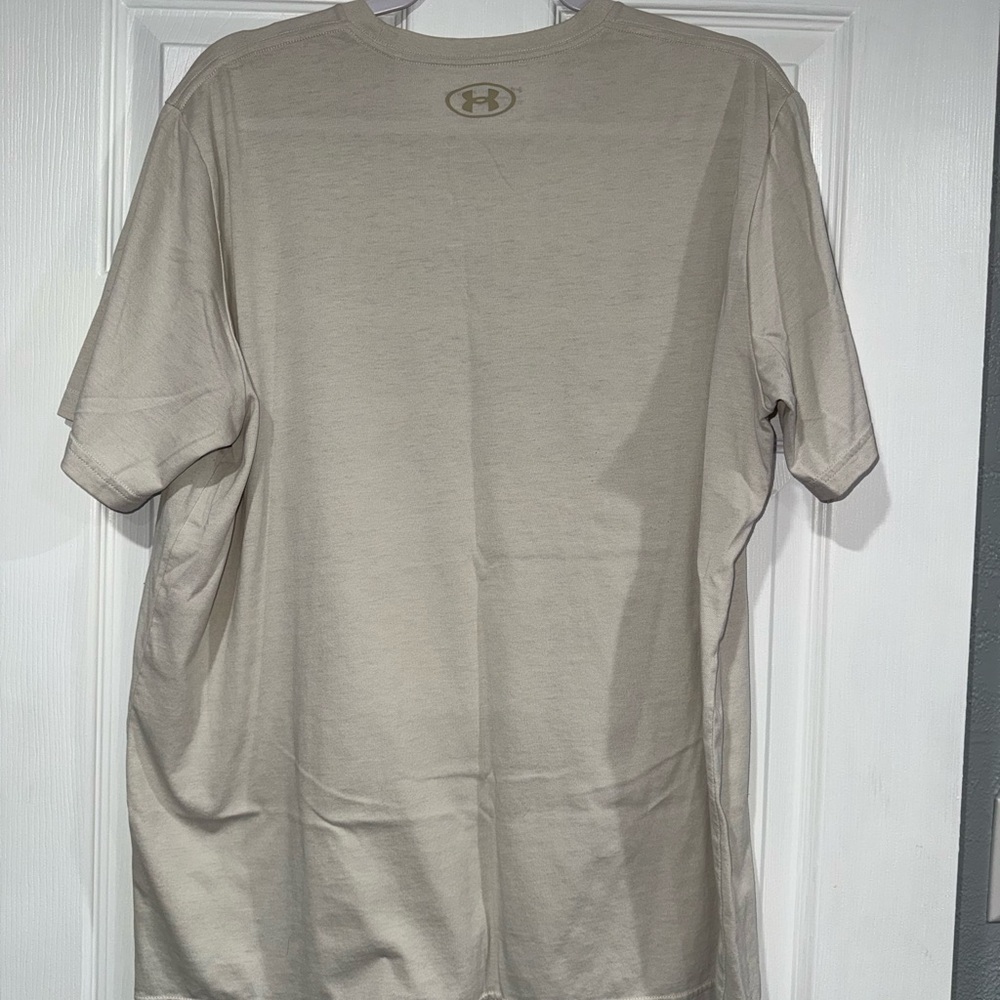 Under Armour T-shirt - Picture 4 of 4